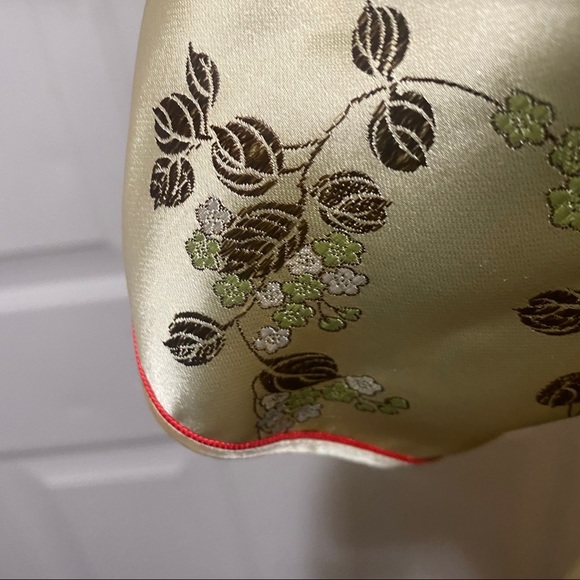 Gold Brocade Traditional Cheongsam Floral Dress - Picture 12 of 15